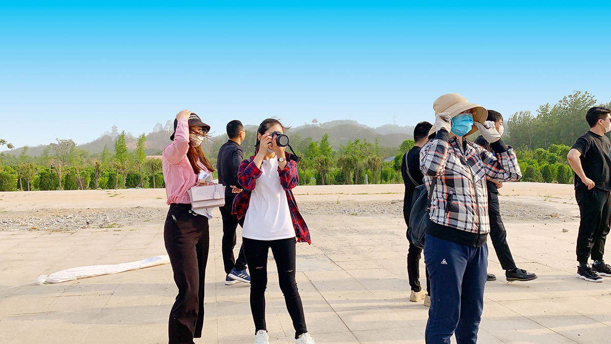 高光時刻！樹標承攬第十一屆全國少數民族傳統體育運動會民族大聯歡標志、VI導視、氛圍營造、文創產品設計制作(圖2)